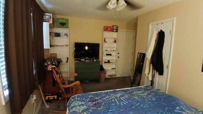 Foto del edificio - 59 Woodcrest Cir