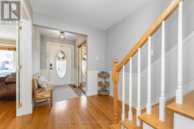 Building Photo - 35 St Remy Dr