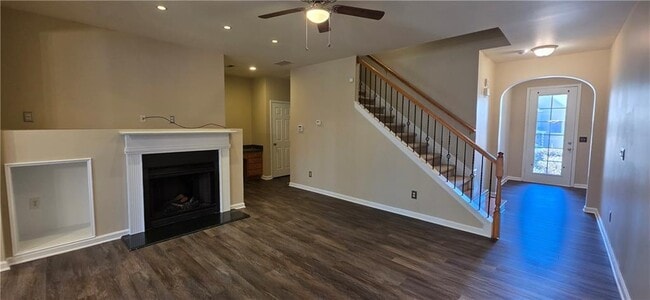 Foto del edificio - 2632 Pierce Brennen Ct NE