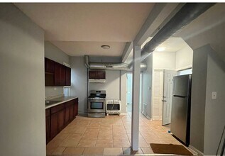 Building Photo - 1241 N Ashland Ave