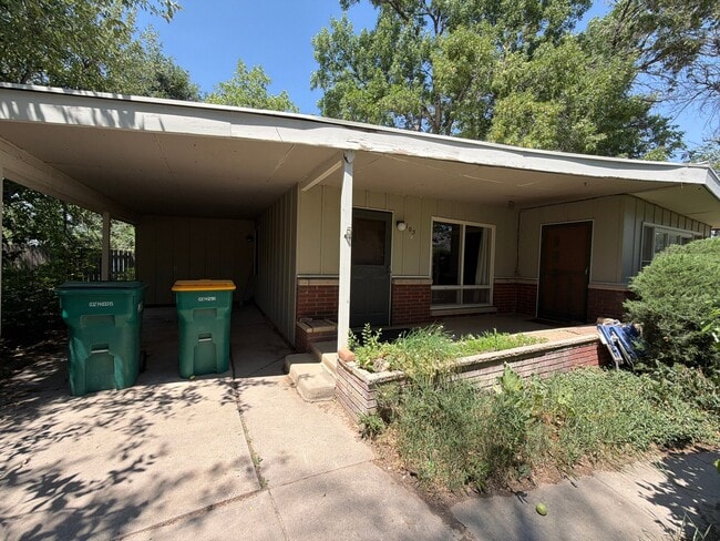 Building Photo - 105 Hankins Ln