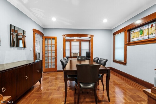 Foto del edificio - 199 E 7th St