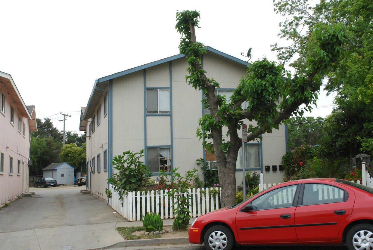 Building Photo - 430 Osgood Ct