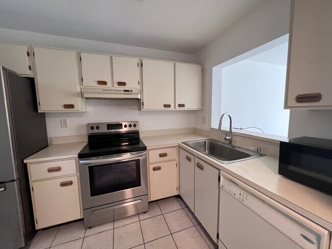 Building Photo - 9431 Boca Cove Cir