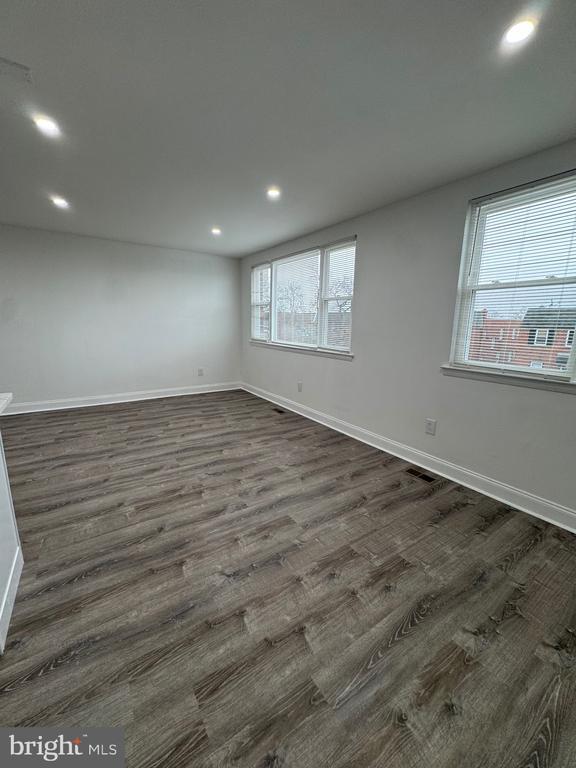 Foto del edificio - 9762 Hilspach St