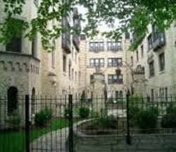 Primary Photo - 5653 N Spaulding Ave