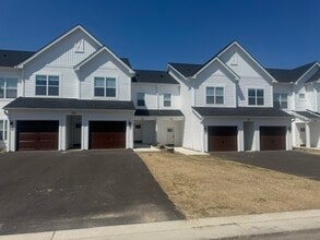 Building Photo - 410 Erie Rdg Dr