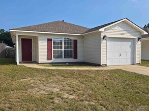 Building Photo - 1028 Antigua Cir