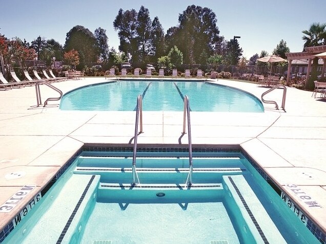 north pointe pool