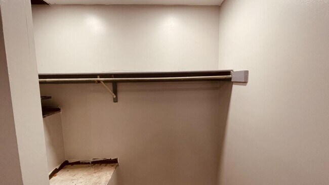 Foto del edificio - 1410 VILLA CT - B