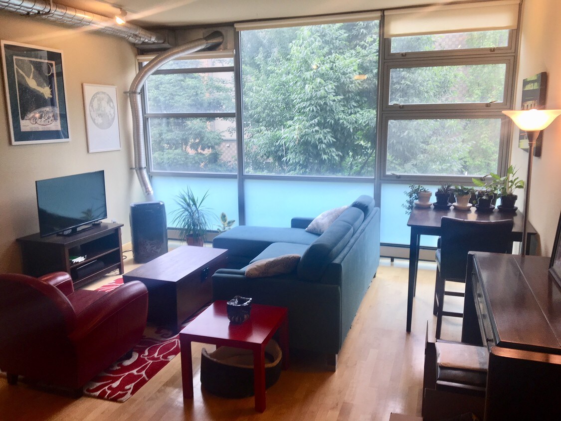 2015 Terry Ave, Seattle, WA 98121 Condo for Rent in Seattle, WA