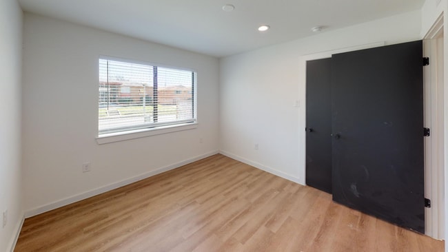 Foto del edificio - 5103 Live Oak St