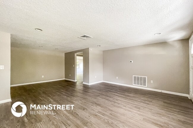 Building Photo - 7715 Cumber Dr