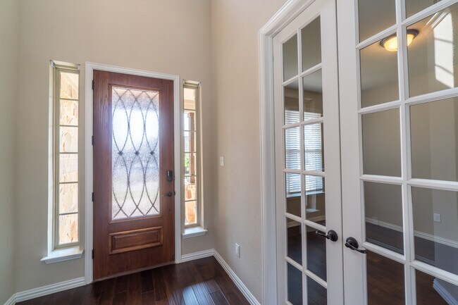 Photo - 3905 Cozy Pine Dr House