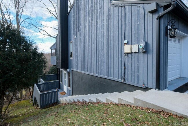 Foto del edificio - 132 Woodland Dr
