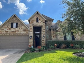 Building Photo - 20427 Montecrest Cir