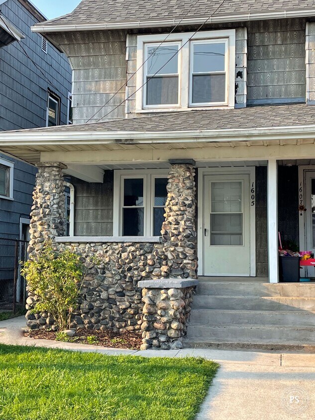 Primary Photo - 1605 Nevada St