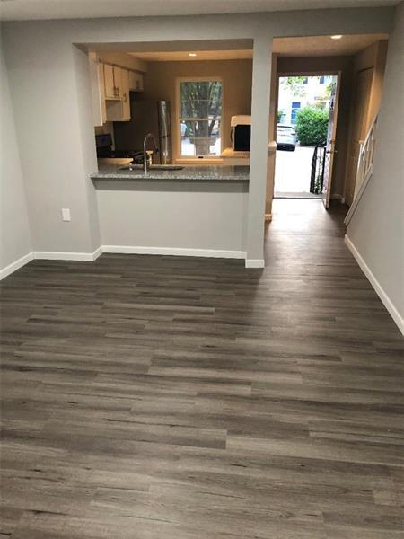 Foto del edificio - 864 Regal Path Ln