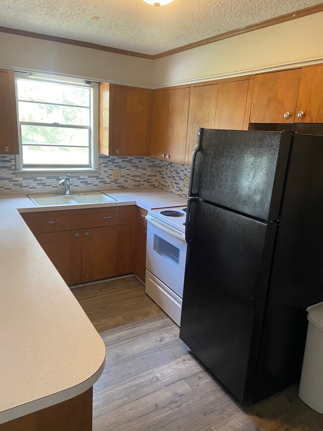 Foto del edificio - 18700 Bruce Ln