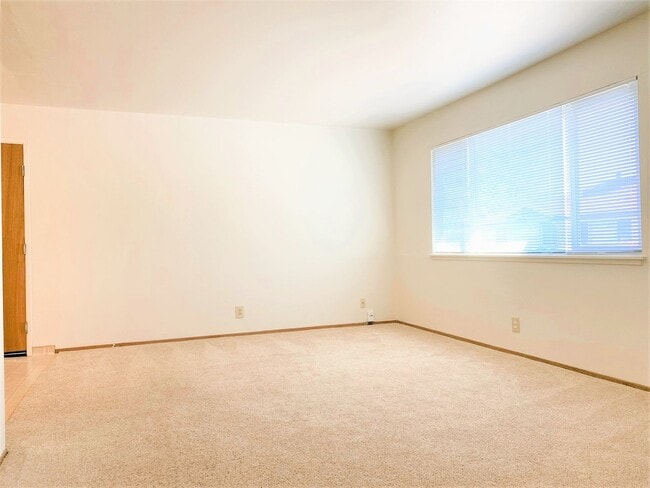 Building Photo - 8790 Petaluma Hill Rd