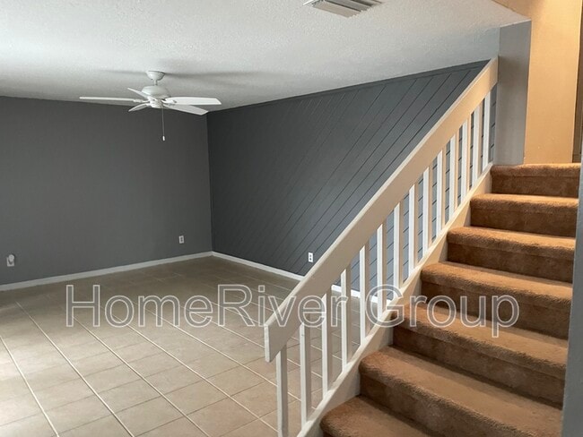 Building Photo - 15240 E Pond Woods Dr
