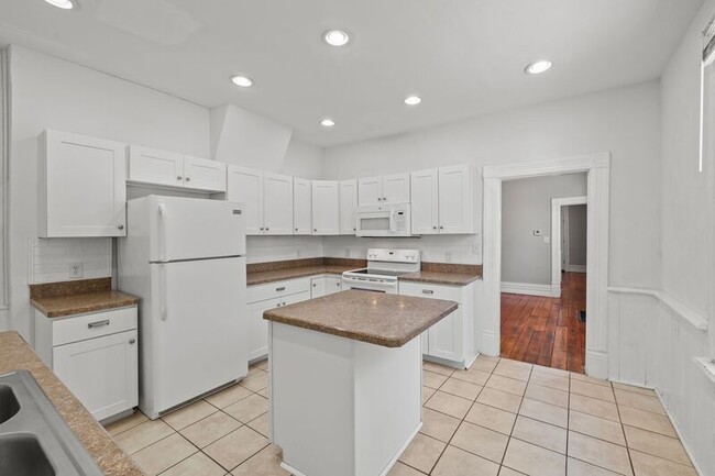 Building Photo - 941 Hunter Ave
