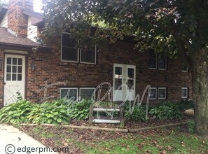 Building Photo - 2624 W 3rd St