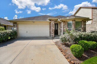 Building Photo - 13014 Southern Creek Dr