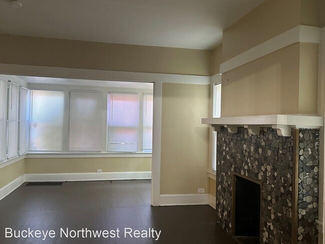 Building Photo - 4 br, 1 bath House - 1809 Lawrence Ave