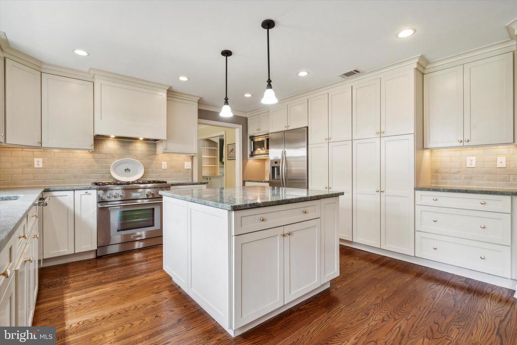 Foto principal - 1726 Sherwood Cir