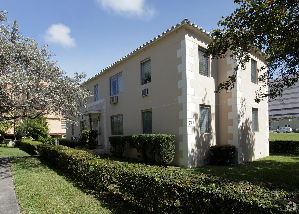 Foto principal - 231 Santillane Ave