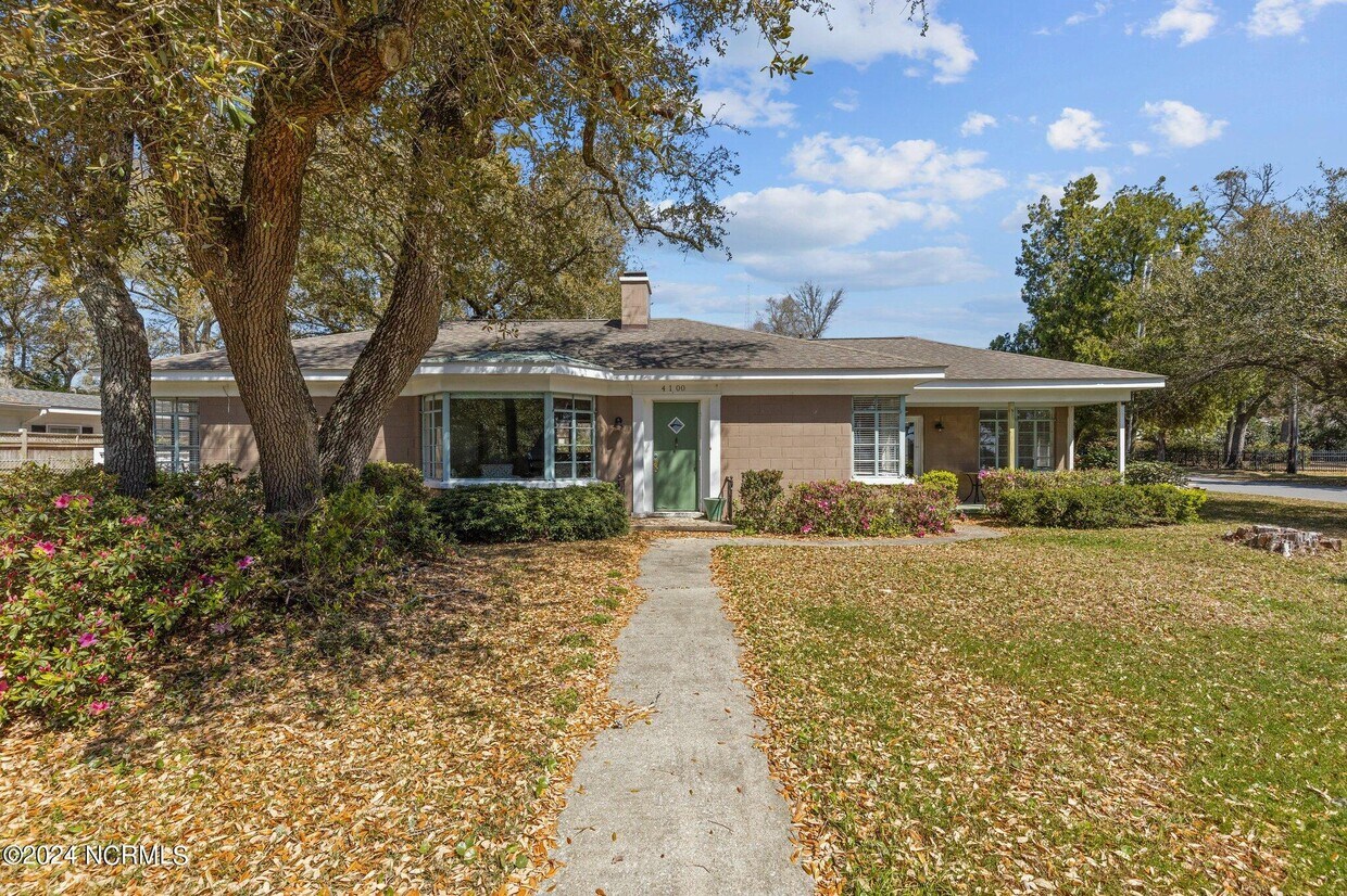 4100 Sound Dr, Morehead City, NC 28557 House Rental in Morehead City