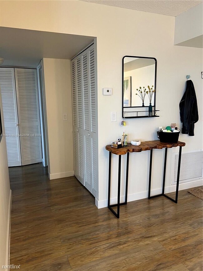 Foto del edificio - 2 br, 2 bath Condo - 405 N Ocean Blvd Apt ...