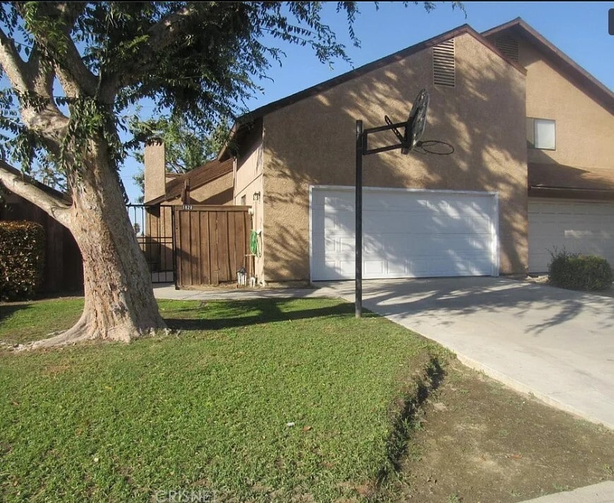 1828 Ocean View Dr, Bakersfield, CA 93307 Townhome Rentals in