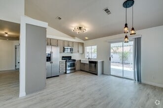 Building Photo - 5917 Waveland Dr