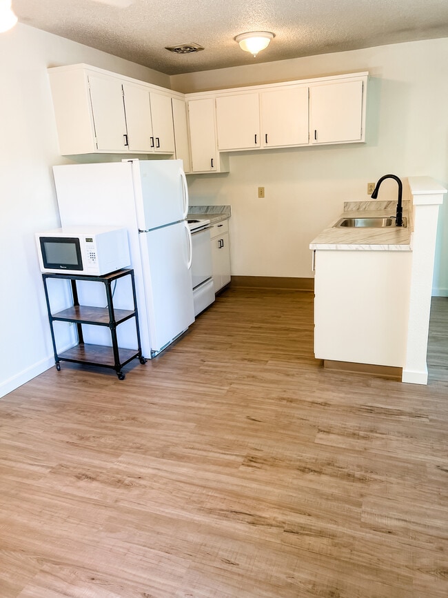 Foto del edificio - 1351 Arcadian Ave