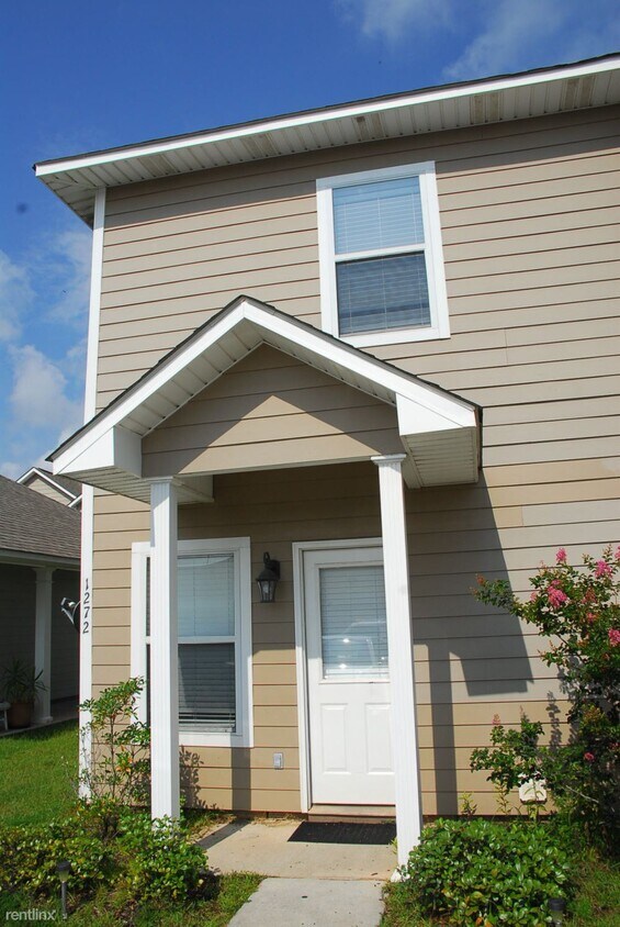 Foto principal - 2 br, 2 bath Townhome - 1272 Tropical Cv