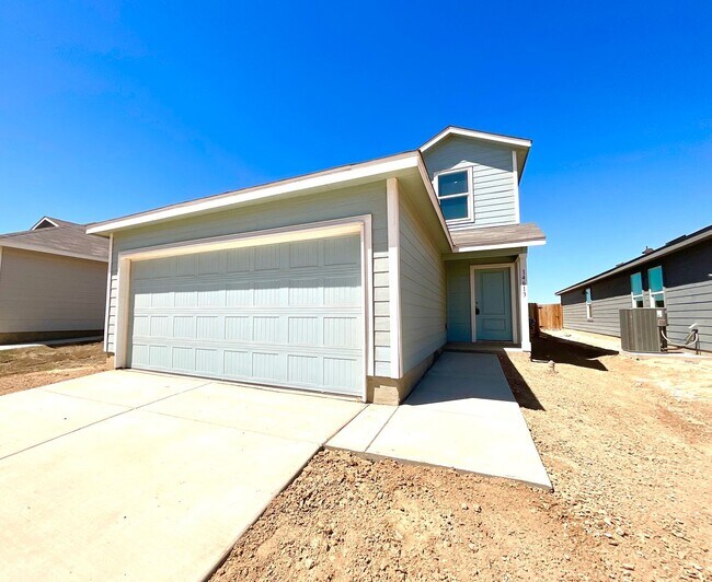 Foto del edificio - **APPLICATION RECEIVED***MOVE IN SPECIAL* New Construction 4-Bedroom With Upstairs Loft, Fenced Y...