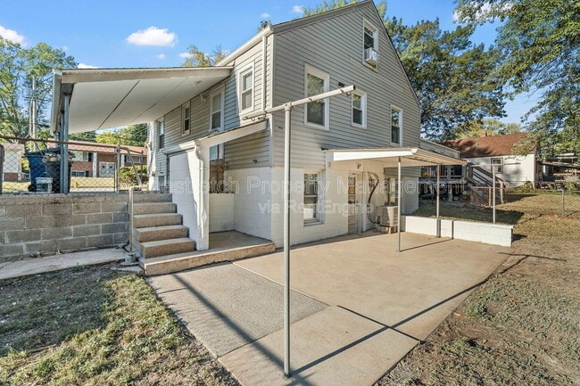 Building Photo - 48 Young Dr