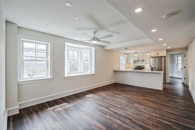 Interior Photo - 1 Pennsylvania Ave