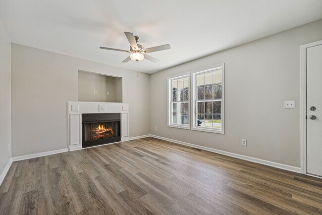 Building Photo - 201 Tonylee Ct