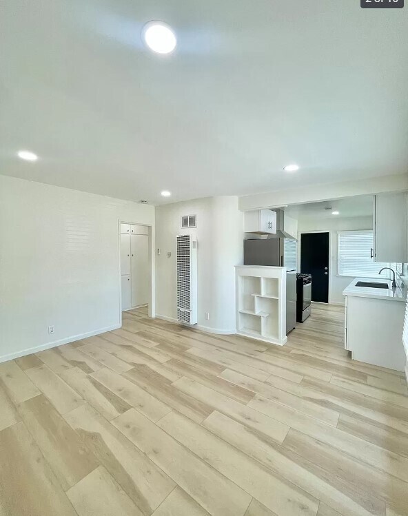 Foto del edificio - 3216 Division St