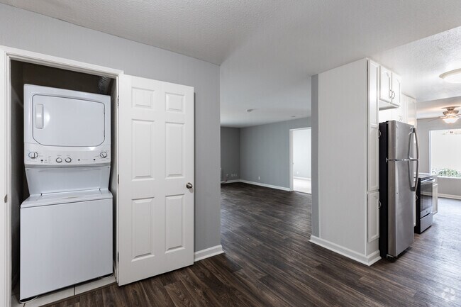 3HAB, 2BA -1.270SF - The Luxe