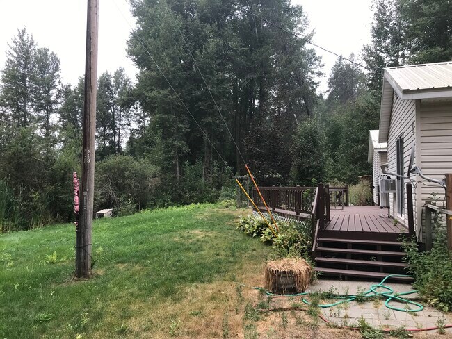 Building Photo - 330591 US-2