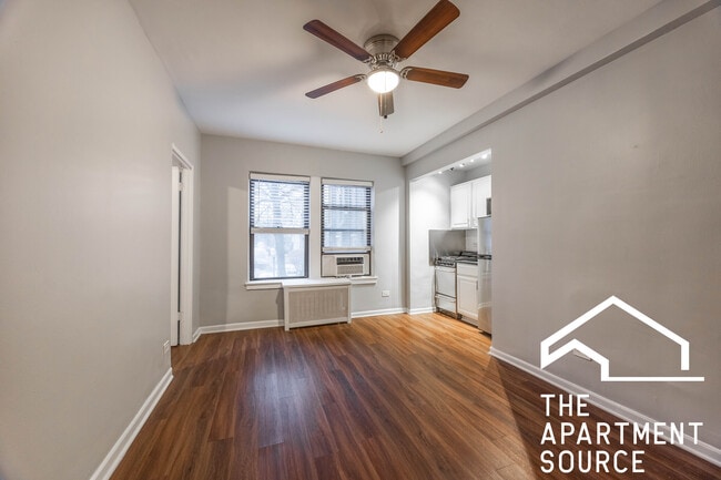 Photo - 1140 N La Salle Dr Apartment