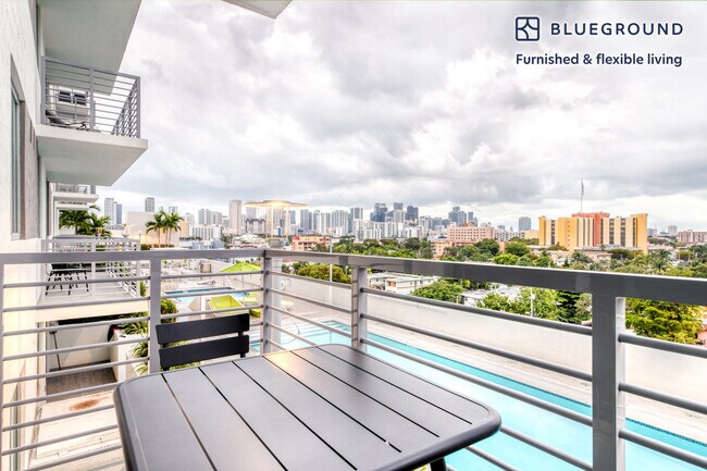 Foto del edificio - 1000 NW 7th St