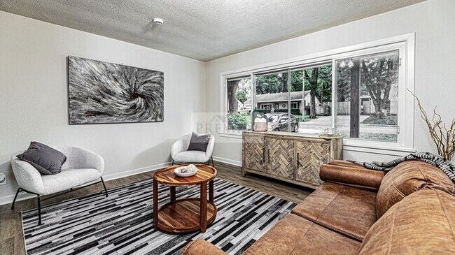 Foto del edificio - 8340 Riggs St