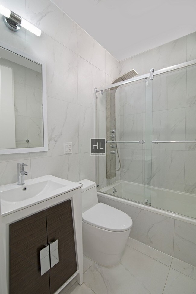 Foto del edificio - 425 Sterling Pl