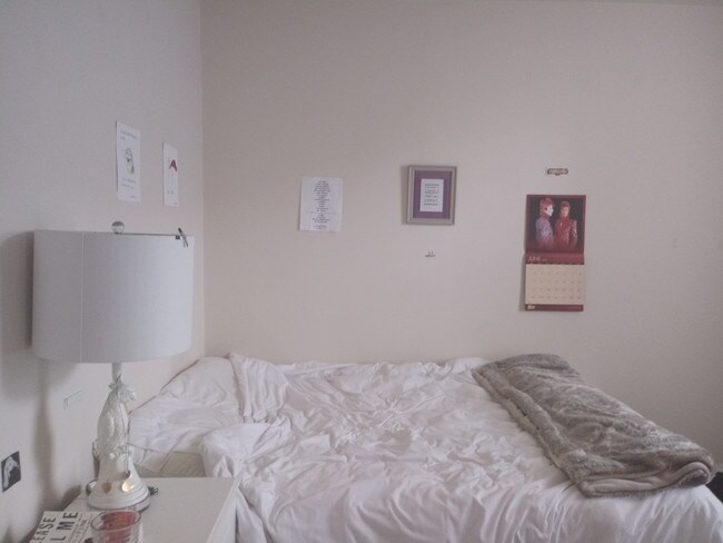 Foto del edificio - 2408 N Mozart St