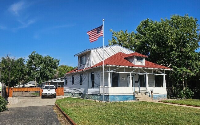 Foto del edificio - 645 Grant Ave